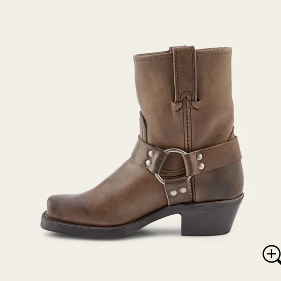 *NEW* The Frye Company Moto Boots - Picture 3 of 8